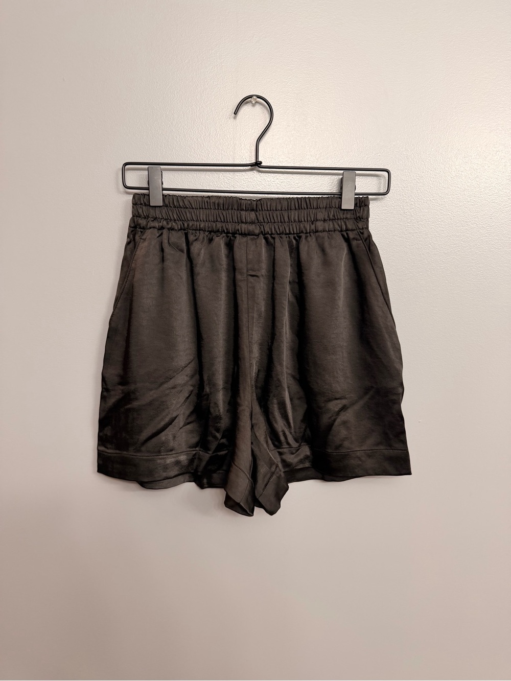 Dynamite Black Satin High-Waist Relaxed Shorts